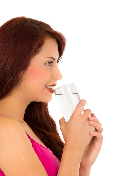 Glücklich lateinisch junge Mädchen trinken Wasser Seitenansicht — Stockfoto