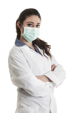 genç güzel kadın doktor maskeli