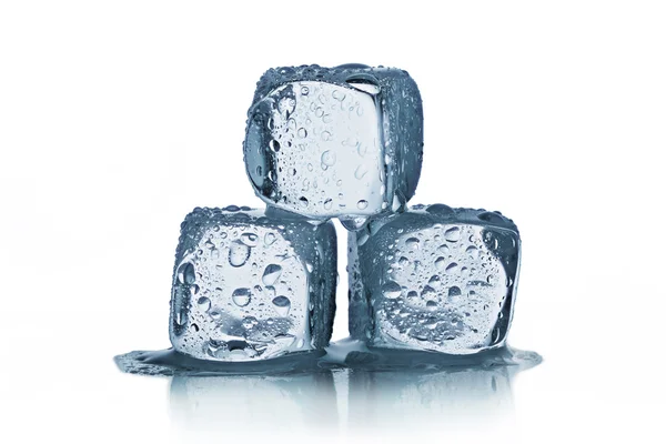 Cubos de hielo con reflexión Imagen De Stock