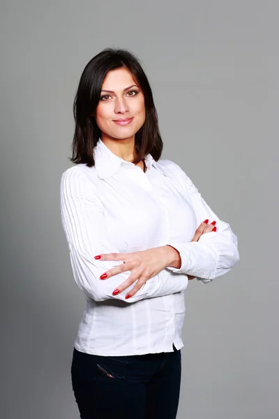 Mujer con los brazos cruzados — Foto de Stock