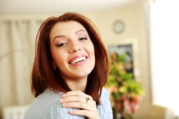 Portret van een vrouw van middelbare leeftijd — Stockfoto