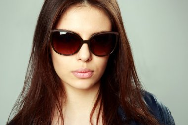 Genç güzel kadın.