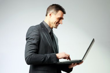 yakışıklı işadamı