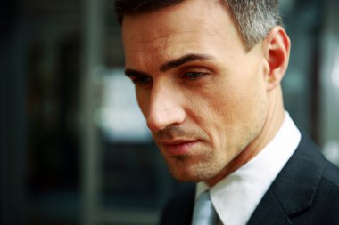 yakışıklı işadamı