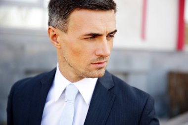 yakışıklı işadamı