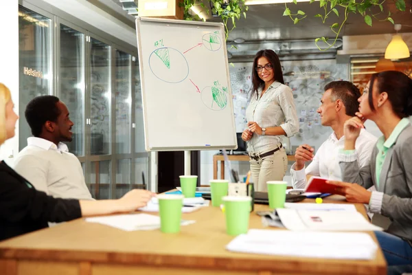 Gelukkig groep van collega 's — Stockfoto