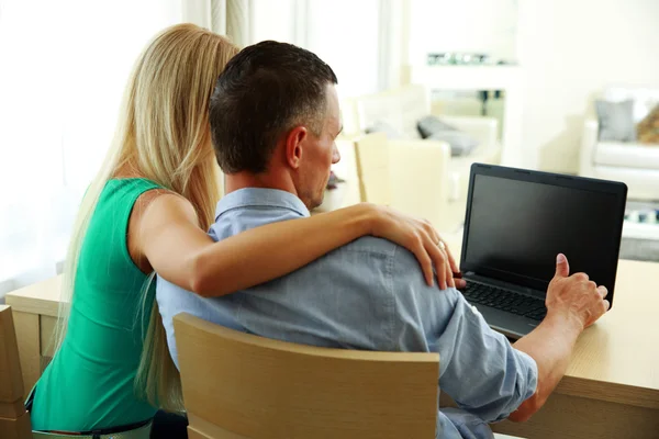 Hermosa pareja — Foto de Stock