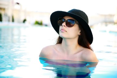 bikinili güzel kız