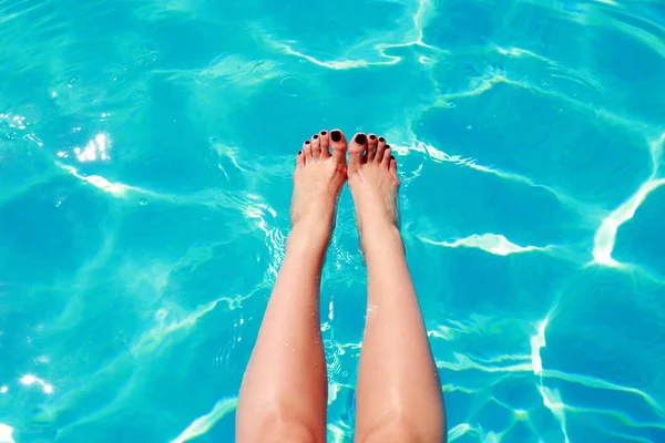 Mooi meisje in een bikini — Stockfoto