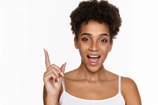 Young Black Woman Tank Top Exclaiming Pointing Finger Upward Isolated — Φωτογραφία Αρχείου
