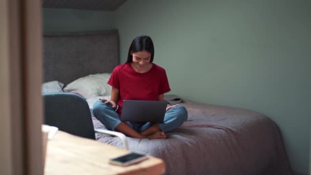 Happy Woman Talking Video Call Laptop Home — Vídeos de Stock