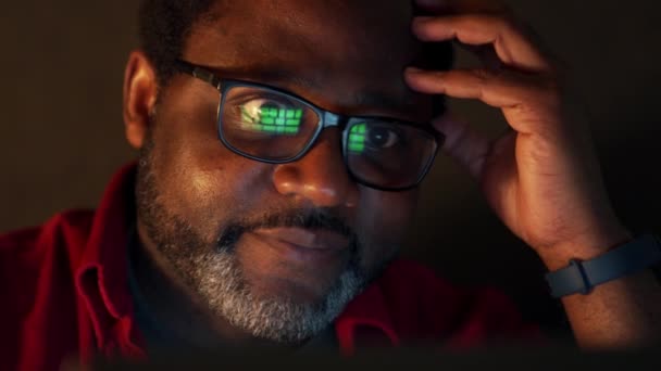 Happy African Man Reading Something Screen Office — Vídeos de Stock