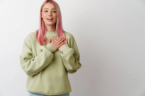 Young Woman Pink Hair Smiling Holding Hands Her Chest Isolated — ストック写真