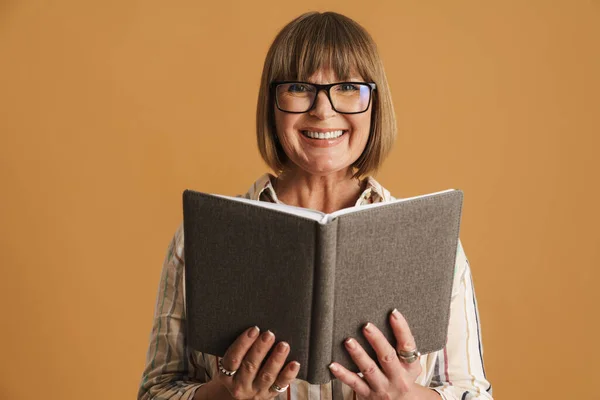 Senior Woman Wearing Eyeglasses Smiling While Posing Planner Isolated Beige — Photo