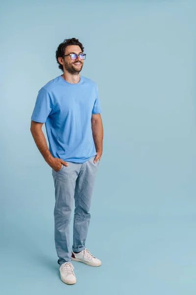 Young Brunette Man Eyeglasses Smiling While Posing Camera Isolated Blue — Stock Fotó