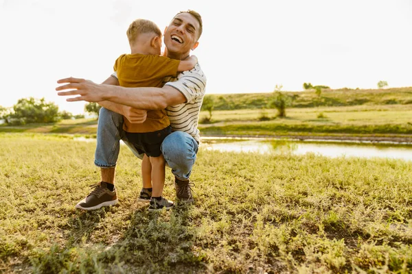 Young White Father Playing Making Fun His Son Outdoors — Stock Photo, Image