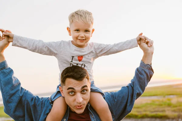 Young White Happy Father Carrying Little Son His Shoulders While — Stock Photo, Image