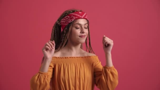 Pleased Hippie Woman Dancing Pink Studio — Stock Video