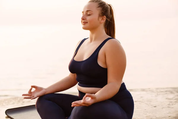 Ginger Young Woman Meditating Yoga Practice Outdoors —  Fotos de Stock