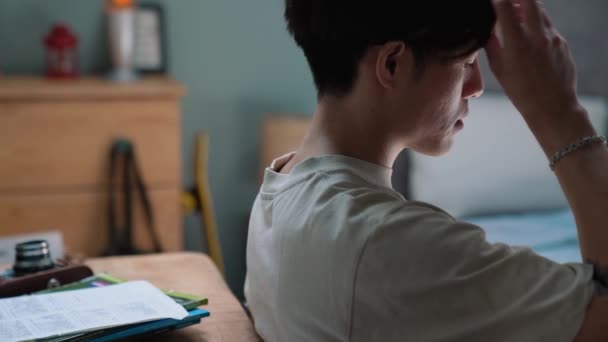 Side View Asian Man Wearing Shirt Working Laptop Home — Stockvideo