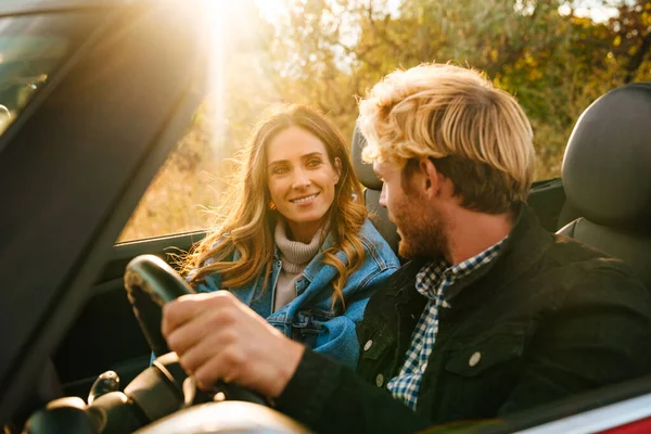 White Mid Couple Smiling Together While Driving Car Trip — Foto Stock