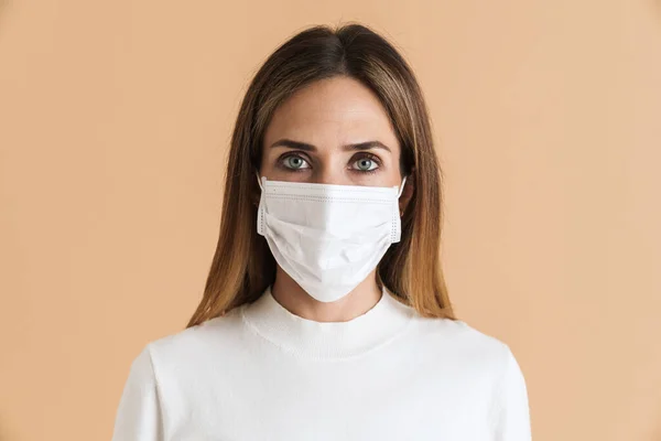 White Mid Woman Looking Camera While Posing Face Mask Isolated — Φωτογραφία Αρχείου