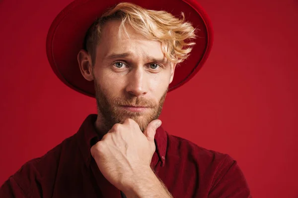 White Bearded Man Wearing Hat Holding His Chin While Looking — Stock fotografie