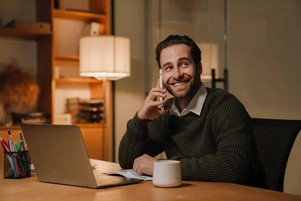 Young Bristle Man Talking Mobile Phone While Working Laptop Office — Stock Fotó