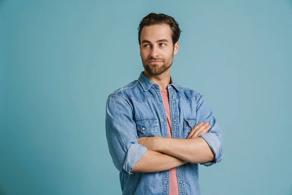 Young Bristle Man Wearing Shirt Posing Arms Crossed Isolated Blue — Stockfoto