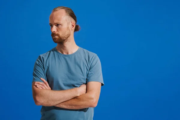 Ginger White Man Beard Posing Arms Crossed Isolated Blue Background —  Fotos de Stock