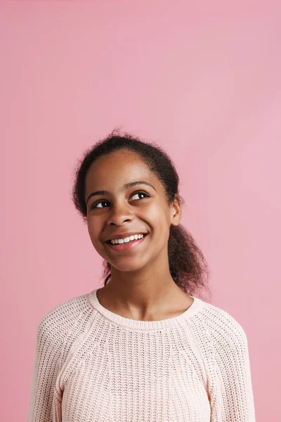 Brunette Black Girl Wearing Sweater Smiling Looking Aside Isolated Pink — Stockfoto