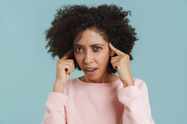 Black Young Woman Pointing Fingers Her Temples Isolated Blue Background — Stockfoto