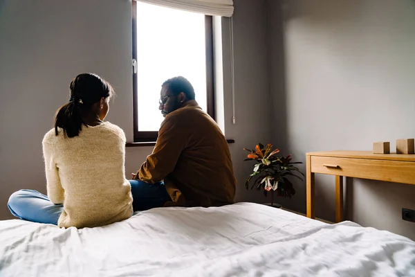 Black Girl Her Father Talking While Sitting Bed Home — Stockfoto