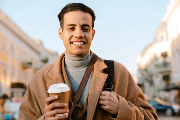 Young Man Smiling Drinking Coffee While Walking City Street Outdoors — Stock Photo, Image