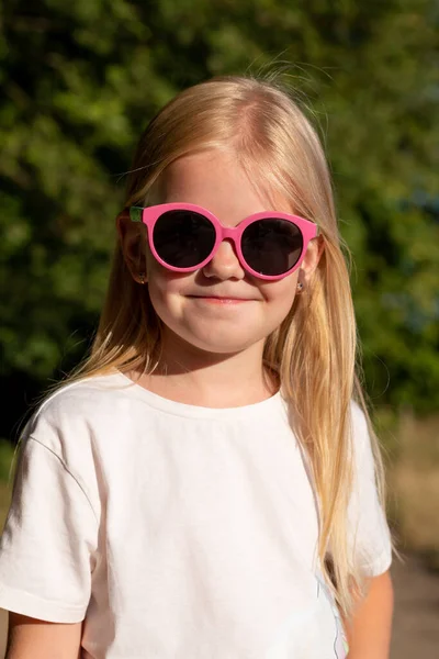 Cute Little Girl Blonde Hair Pink Sunglasses — 图库照片