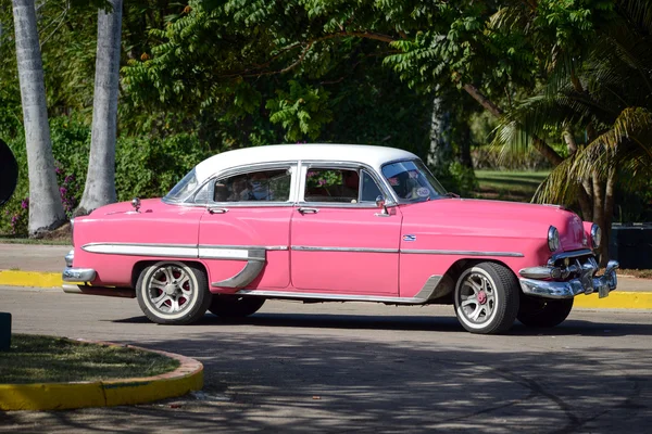 Carros antigos em Cuba — Fotografia de Stock