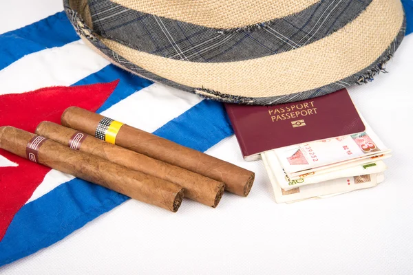 Charuto e chapéu cubano — Fotografia de Stock