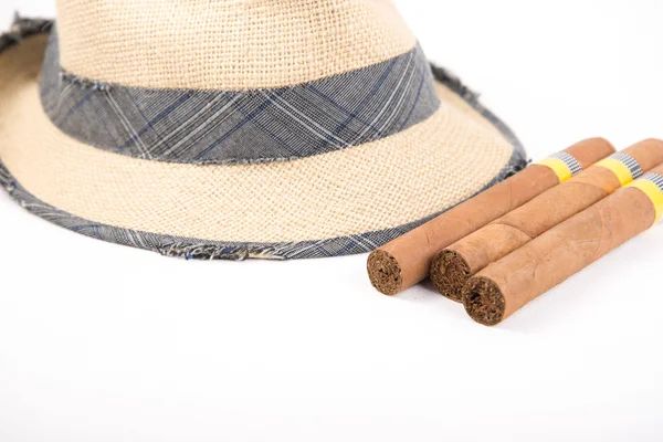 Kubai szivar és kalap — Stock Fotó