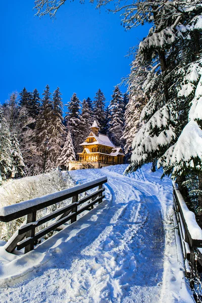 Jaszczurowka Chapel Zakopane Highlander Wooden Temple Snow Forest Winter Wonderland — Stok fotoğraf