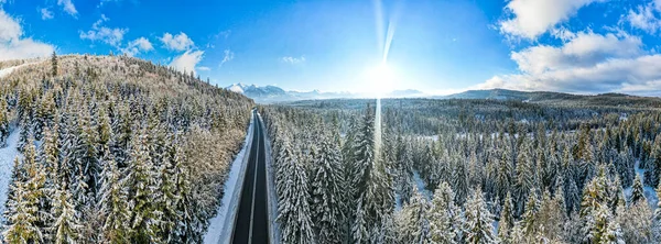 Winter Road Mountains Drone View — Fotografia de Stock