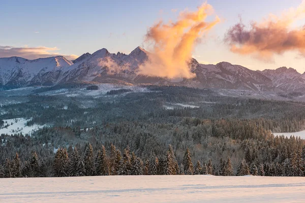 Sunset Tatra Mountains Snowy Winter Season — стокове фото