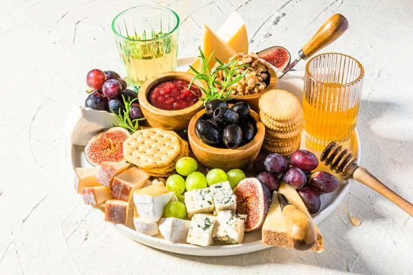 Cheese Platter Cheese Board Fruits Herbs Honey Crackers — 스톡 사진