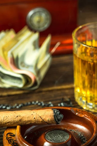 Cuban Cigar Smoking Ashtray Wooden Table — Stock Photo, Image