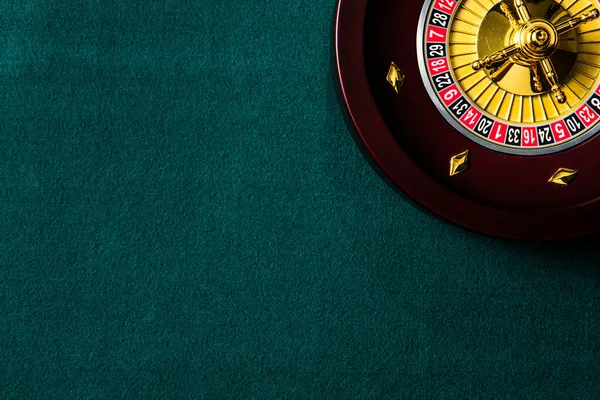 Roulette Wheel Green Casino Table Top View Copyspace — Stok fotoğraf