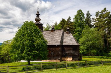 Stara Lubovna Skansen Yunan Katolik ahşap kilisesi Aziz Başmelek Michael, Slovakya Cumhuriyeti.