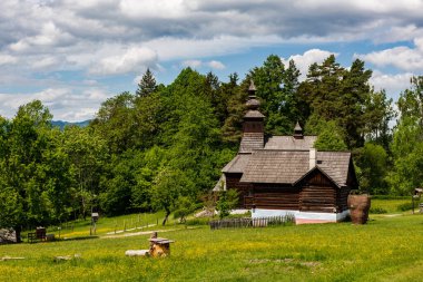 Stara Lubovna Skansen Yunan Katolik ahşap kilisesi Aziz Başmelek Michael, Slovakya Cumhuriyeti.