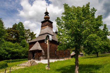 Stara Lubovna Skansen Yunan Katolik ahşap kilisesi Aziz Başmelek Michael, Slovakya Cumhuriyeti.