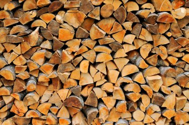 yığılmış ahşap günlükleri