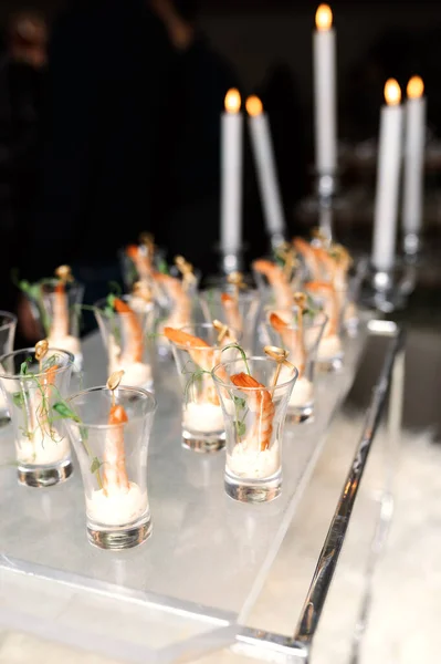 Lot Shrimp White Sauce Shot Glasses — Stock Photo, Image