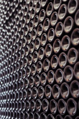 eski şişe kırmızı şarap